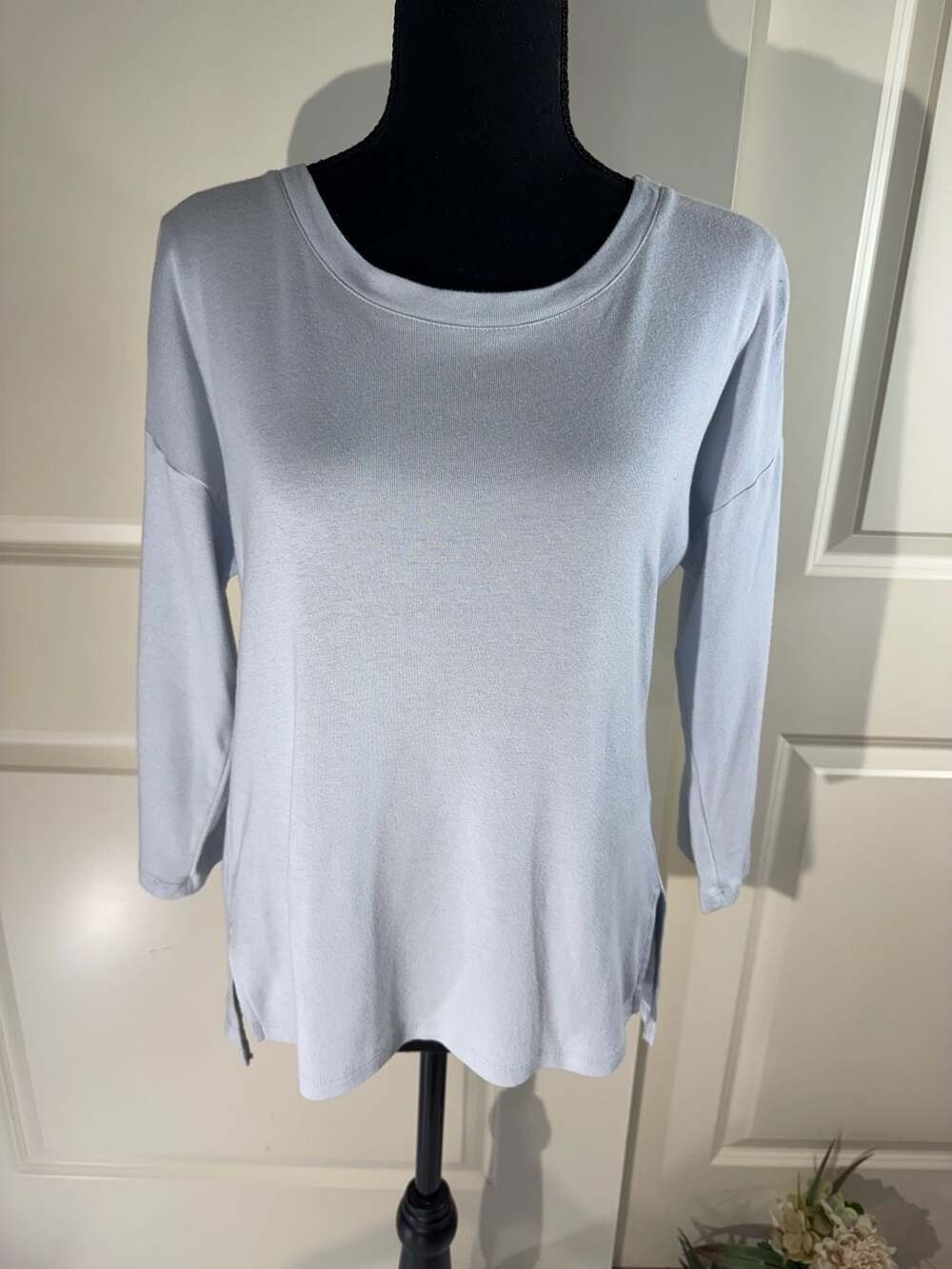 Three Dots AJS3194S Cotton Modal Side Slit Long Sleeve Top Size Small